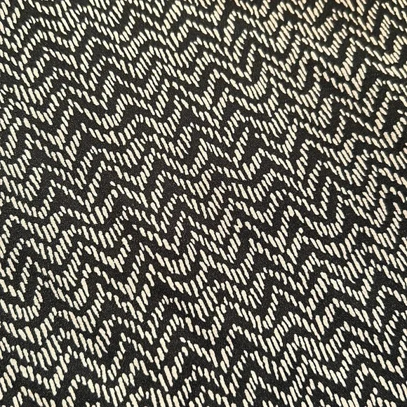 Loft lightweight silky feel business casual tank - Picture 3 of 4